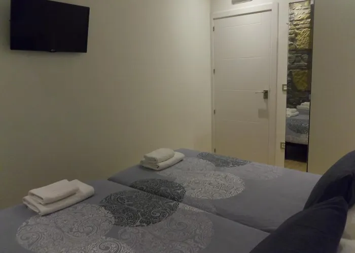 Talaia Ht ホームステイ *