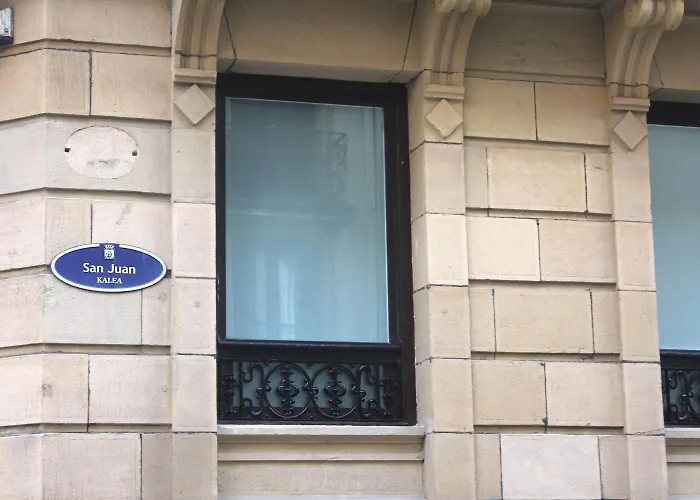 Talaia Ht Проживання в сім'ї Сан-Себастьян