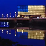 Проживання в сім'ї Talaia Ht